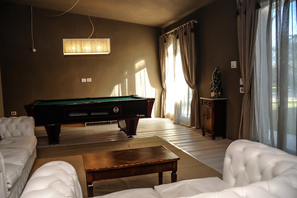 Cevoli Country Resort Lari Extérieur photo